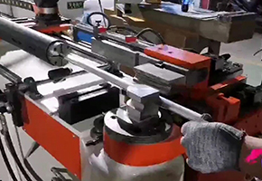 50全自動(dòng)3軸彎管機(jī)